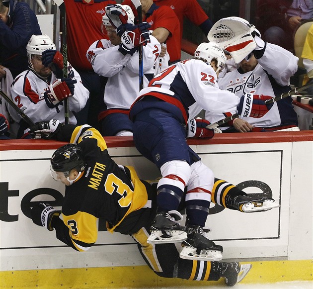 Pittsburgh si poradil i bez Crosbyho, Anaheim je blízko vyrovnání