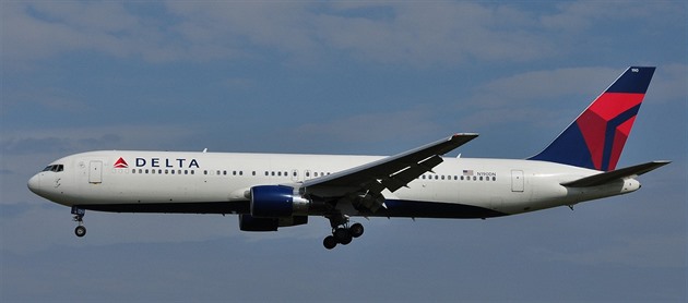 Let ze Salt Lake City do Amsterdamu zasáhly turbulence, 25 lidí se zranilo