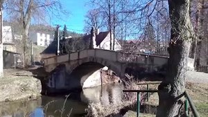 Plzesko se pyní legendárním védským mostem