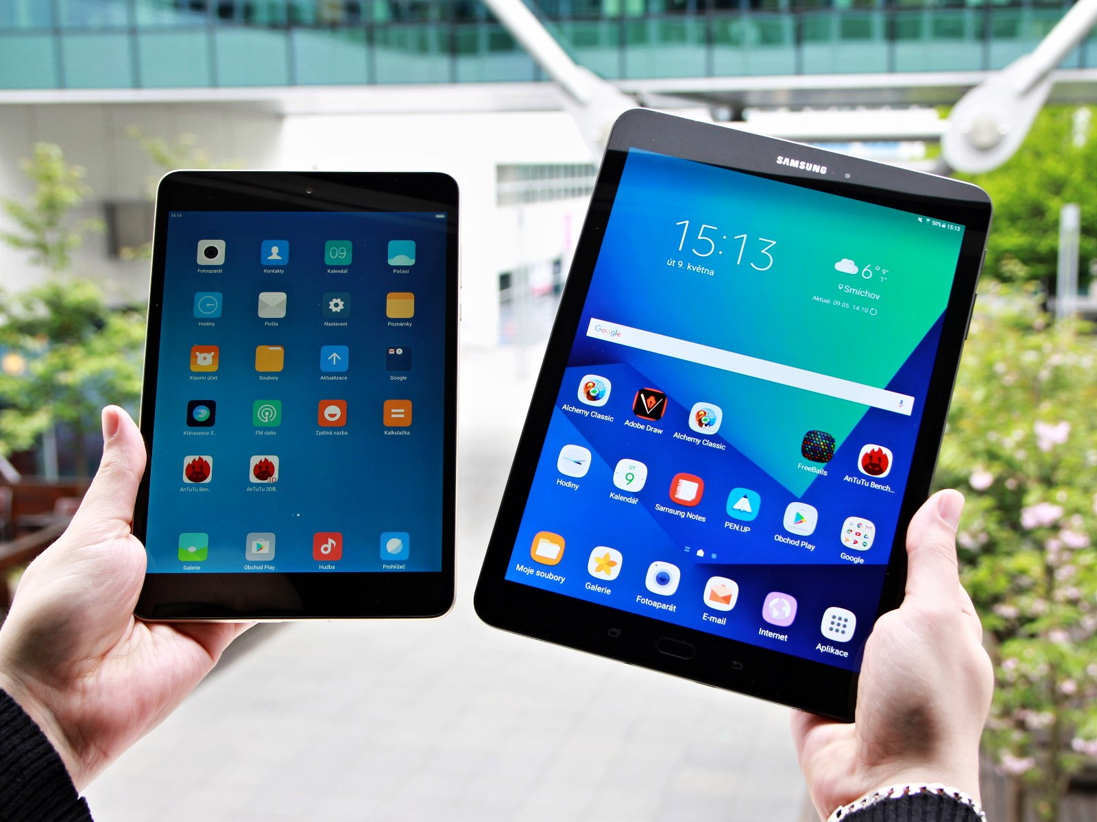 Fotogalerie Xiaomi Mi Pad 3 a Samsung Galaxy Tab S3 Mezi tablety s Androidem za devÄt a za 20 tisc nemus b½t až tak znaÄn½ rozdl