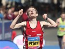 Petr Pechek byl prvním echem v cíli Praského maratonu a stal se mistrem...