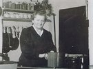 Hostinská Anna Krutiová na fotografii z roku 1944.