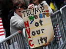 Na Donalda Trumpa ekaly v jeho domovském New Yorku stovky demonstrant....