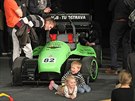 Po zku�ebn�ch j�zd�ch �ekaj� formuli Vector 03 v �ervenci mezin�rodn�...