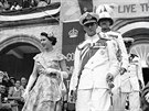 Britská královna Albta II. a princ Philip na návtv Bermud (Hamilton, 25....