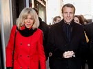 Emmanuel Macron a jeho manelka Brigitte (Clermont-Ferrand, 7. ledna 2017)