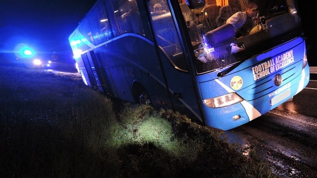 Autobus zapadl u Hemanic na Frdlantsku.