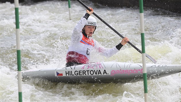 Amálie Hilgertová během Českého poháru vodních slalomářů