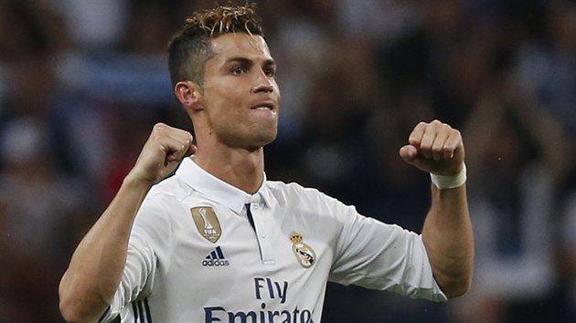 FENOMN. Cristiano Ronaldo krtce pot, co temi gly v semifinle Ligy mistr sestelil Atltico.