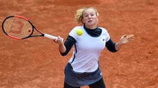 Kateina Siniaková v utkání protii Barboe Strýcové na turnaji Prague Open.