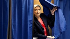 Kandidátka francouzské krajní pravice Marine Le Penová odvolila ve své ba�t�...