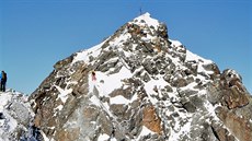 Vrcholová pyramida Grossglockneru z pedvrcholu Klein Glockner