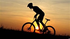 Ještě než vyrazíte na cyklovýlet, zkontrolujte si, zda máte na kole povinnou výbavu. Ilustrační snímek
