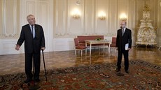 Setkání prezidenta Miloe Zemana a premiéra Bohuslava Sobotky na Hrad skonilo...