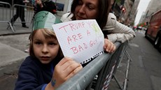 Na Donalda Trumpa ekaly v jeho domovském New Yorku stovky demonstrant....