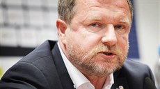 Pavel Vrba na tiskové konferenci, na které ho Plze pedstavila jako...