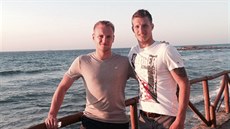 Jakub Je�ábek (vlevo) a Dominik Kubalík spolu hrají hokej od d�tství. P�átelí...