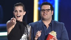 Herci Emma Watsonová a Josh Gad na cenách MTV