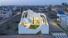 Na pozemku v nov� zakládané �tvrti nedaleko nejv�t�ího jihokorejského leti�t�...