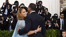 Jennifer Lopezová a Alex Rodriguez na Met Gala (New York, 1. kvtna 2017)