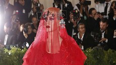 Katy Perry na Met Gala (New York, 1. kvtna 2017)