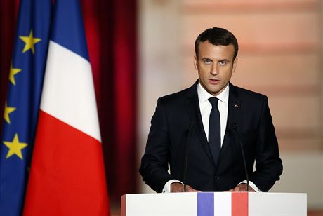 Emmanuel Macron pi prvním projevu v roli prezidenta (14. kvtna 2017)
