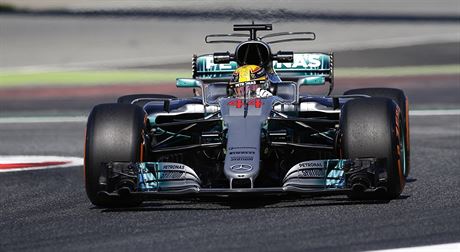 Lewis Hamilton z týmu Mercedes v tréninku na Velkou cenu panlska.