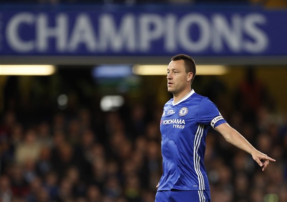 Kapitán Chelsea John Terry bhem utkání anglické ligy proti Watfordu.