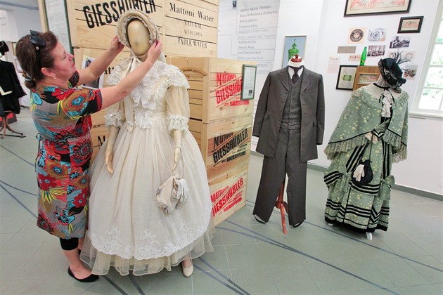 Muzeum Mattoni v Kyselce loni nabídlo výstavu kostým ze seriálu Já, Mattoni,...