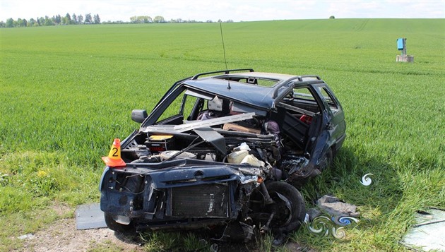 Pi váné nehod se na Olomoucku srazila dv osobní auta, idika kody Forman...