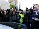 Vicepremiér Pavel Blobrádek el pozdravit demonstranty, kteí protestují proti...