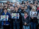 Lidé na námstí v eských Budjovicích protestují proti Andreji Babiovi a...