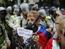 Venezueltí dchodci v pátek vyli do ulic (12. kvtna 2017)