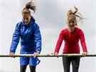 Kateina Elhotová (vlevo) a její sestra Karolína Elhotová na tréninku...