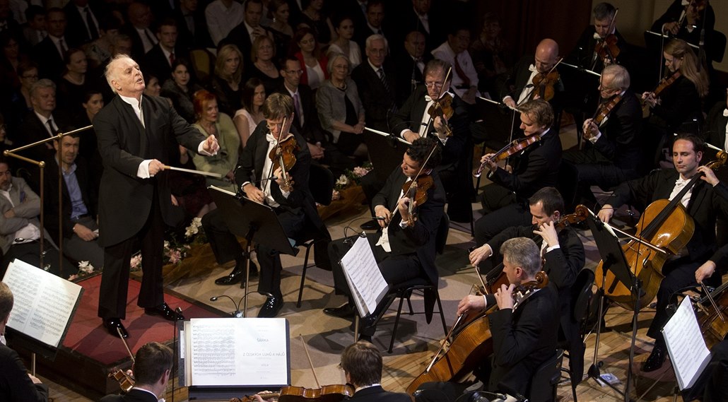 Vídeňští filharmonikové a Daniel Barenboim na zahajovacím koncertě Pražského jara
