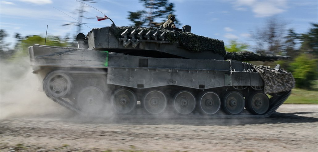 Tank Leopard 2A4 rakouského Bundesheeru v závodě Tank Challenge v Bavorsku
