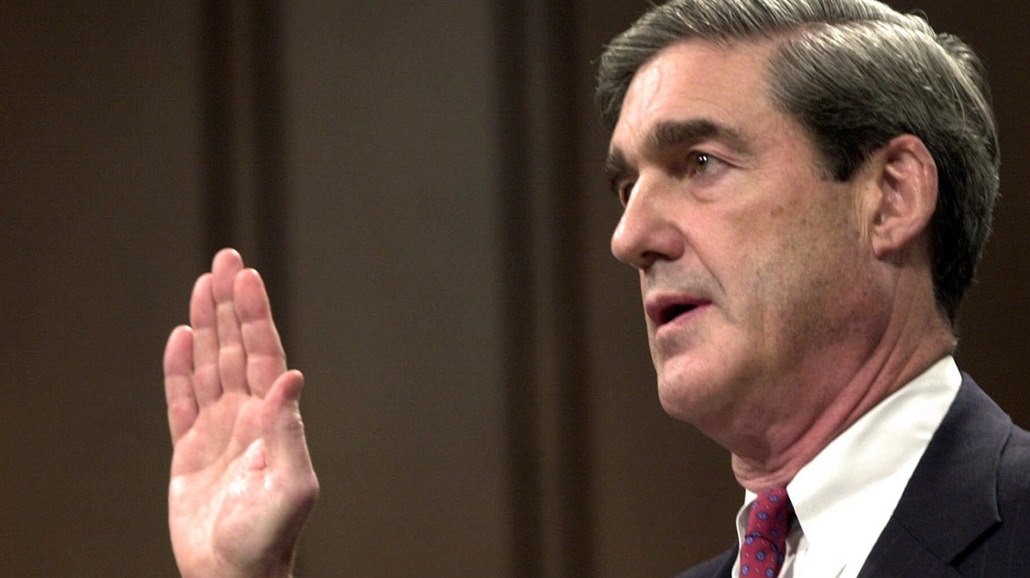 Bývalý �editel FBI Robert Mueller na snímku z roku 2001