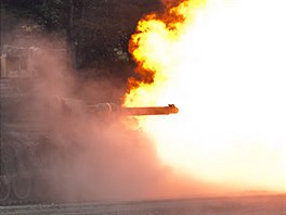 Americk M1A2 Abrams bhem zvodu Tank Challenge v Bavorsku