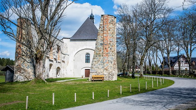 Dominanta kostela se na jae 1999 ztila. Dnes torzo pamtky postupn obnovuje rakousk spolek Bucherser-Heimatverein.