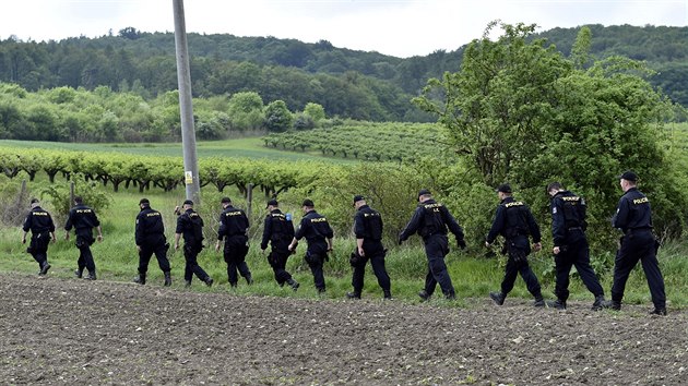 Destky policist 15. kvtna opt ptraly v ternu po poheovan dvaatyicetilet Pavle Zlekov z Nechvalna na Hodonnsku. ena zmizela na konci bezna, kriminalist nevyluuj, e se mohla stt obt trestnho inu.