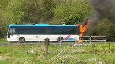 Poáry zachvátily zadní ást autobusu.