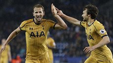 DÍKY, KÁMO. Harry Kane z Tottenhamu skóroval do sít Leicesteru tyikrát, na...