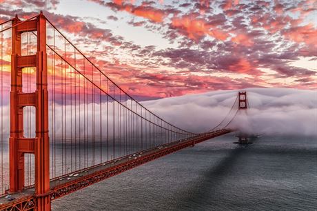 Most Golden Gate stle pat k nejvtm a nejkrsnjm stavbm svho druhu.