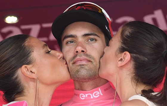 SMOLA. Tom Dumoulin po krlovsk etap Gira udrel rov dres, ale okolnosti...