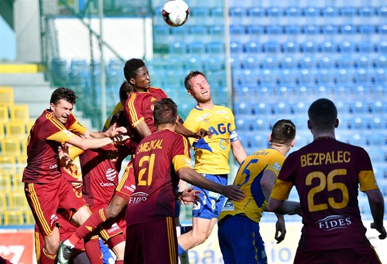 Momentka z prvoligového zápasu Teplice - Dukla