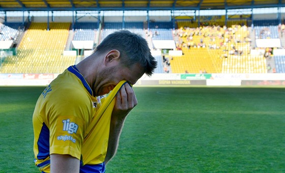 SLZY. tpán Vachouek se na teplickém stadionu louí s kariérou.