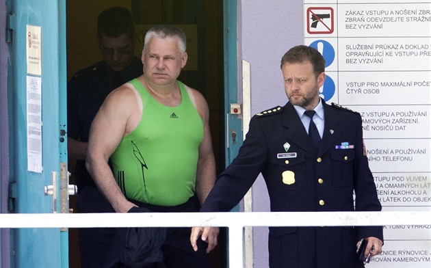 Doživotí v Česku: vraždy, metanol a překvapivé propuštění na svobodu Doživotí v Česku: vraždy, metanol a překvapivé propuštění na svobodu