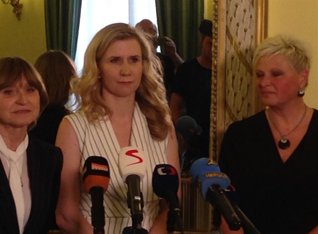 Ministryn� �kolství Kate�ina Valachová