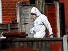 Policie prohledává dm údajného útoníka Salmana Abediho v Manchesteru (23....