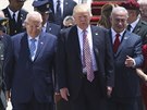 Donald Trump, Benjamin Netanjahu a izraelský prezident Rueben Rivlin (22....